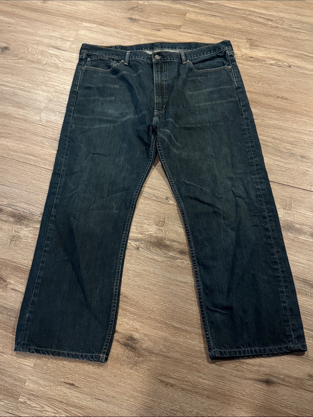 Levi Relaxed Fit Black Men's Jeans - Classic Everyday Style